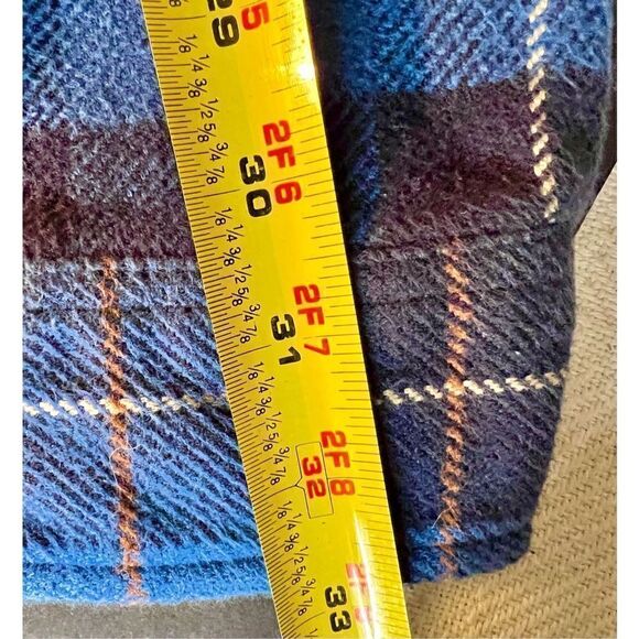 VTG ST JOHN’S BAY Flannel Shirt Button Down Blue Plaid Size Med - Picture 5 of 6